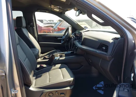 2025 Chevrolet Tahoe 4Wd Premier from USA, damaged, VIN 1GNS6SRD5SR135604